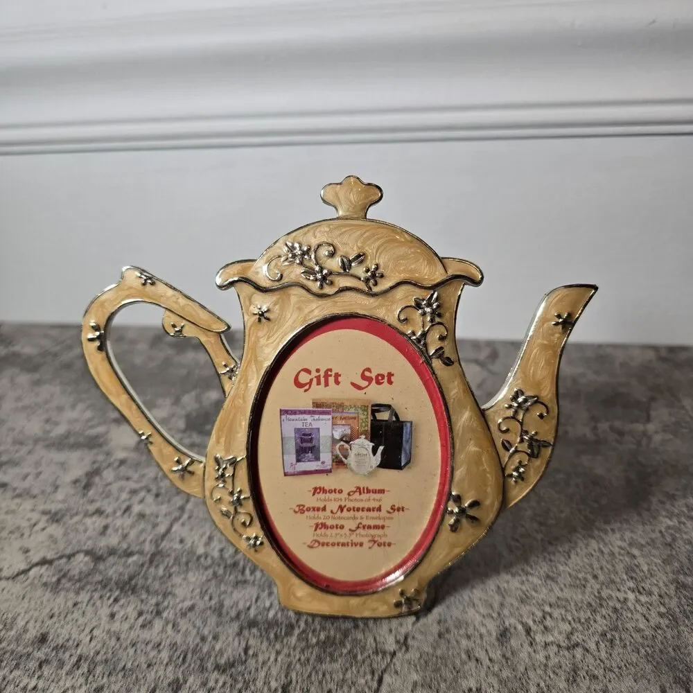 Picture Frame Enamel Tea Pot  2.5